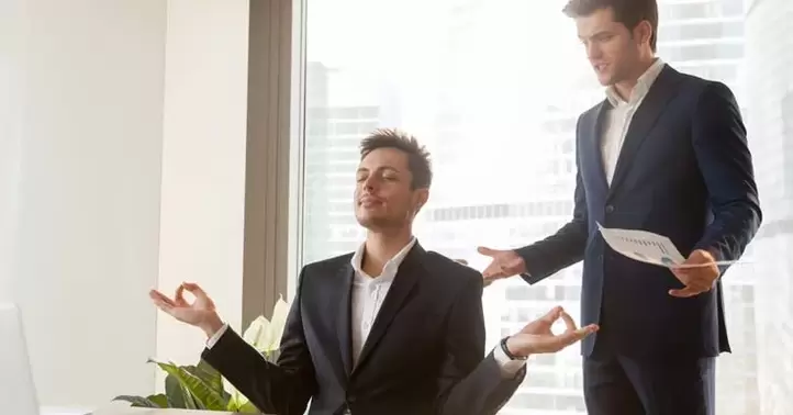 ξεκουραστείτε από τη δουλειά για να αυξήσετε φυσικά την ισχύ